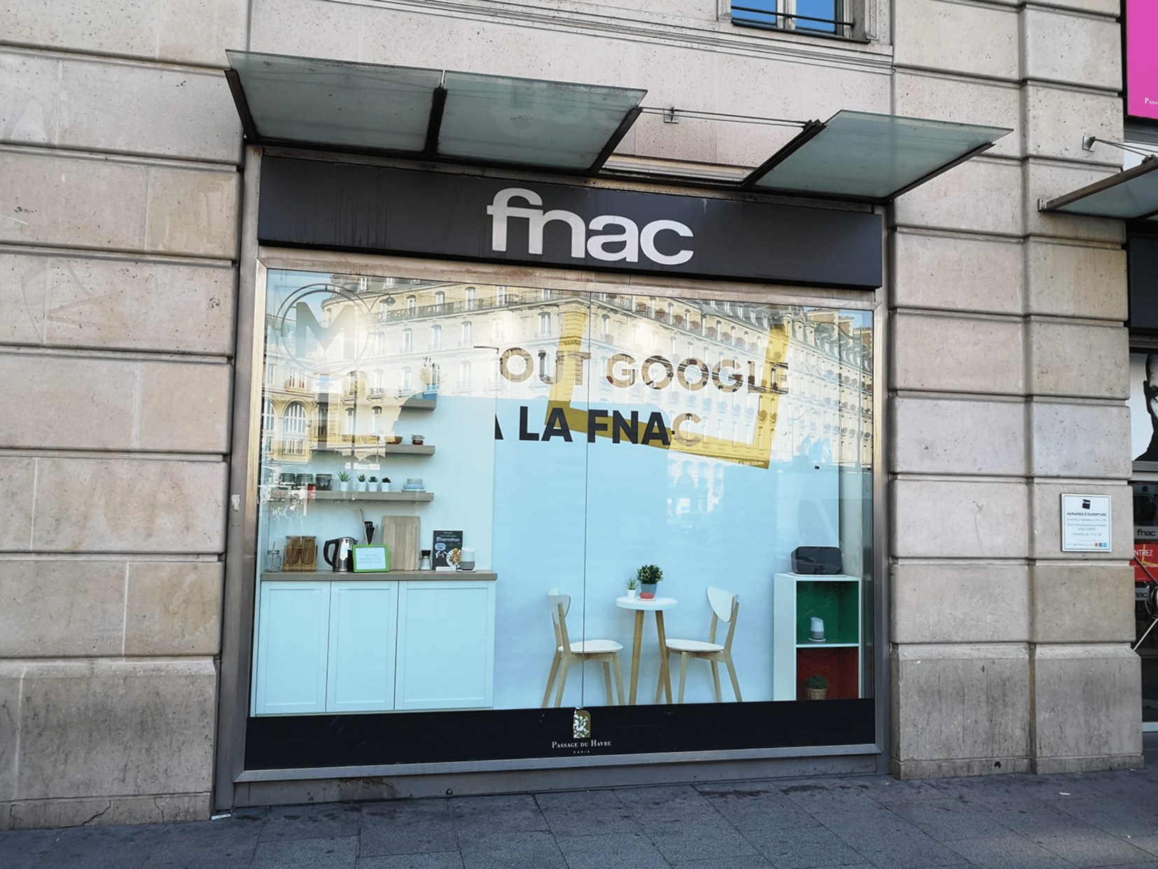 Vitrine de la Fnac réalisé par the shaperz